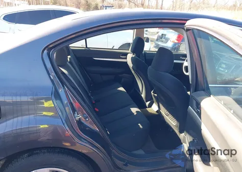 2013 Subaru Legacy 2.5I z USA, uszkodzony, nr VIN 4S3BMBA66D3036193